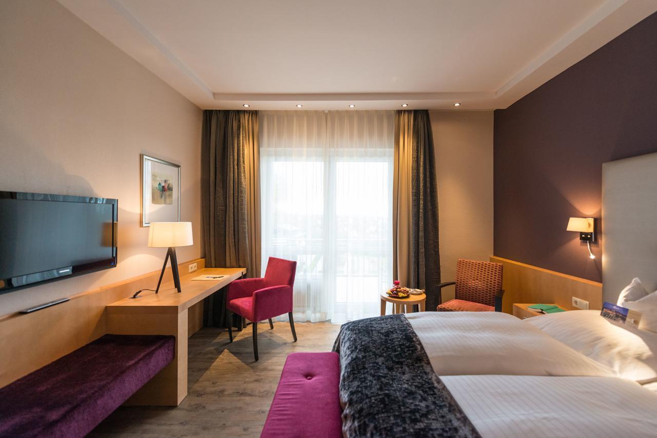 Hotel Heinz Höhr-Grenzhausen Zewnętrze zdjęcie